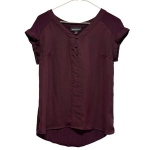 Fortune + Ivy Burgundy Mixed Media V-Neck Blouse Cuffed Cap Sleeve XS Womens